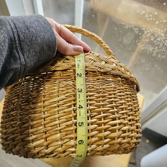 Vintage Wicker Basket Retro - Picture 7 of 7